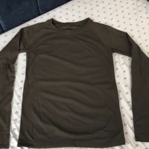 Long sleeve athletic top - size XS